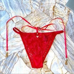 1pcs Victoria's Secret Lace Panties Wrap Kink Straps Metal Chain Tassels